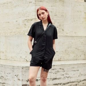 Uniqlo Linen Blend Collared Short Sleeve Mini Romper Belt Loops Black Womens XS